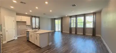 8726 Sand Verbena Avenue, Las Vegas, NV 89117 Kitchen