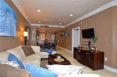 210 FLAMINGO Road 315, Las Vegas