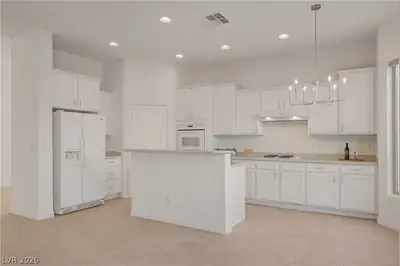9240 Worsley Park Place Kitchen