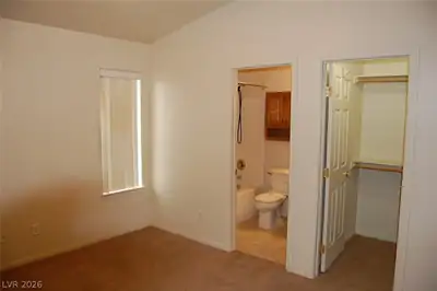 1791 Sycamore Avenue B Primary Bathroom