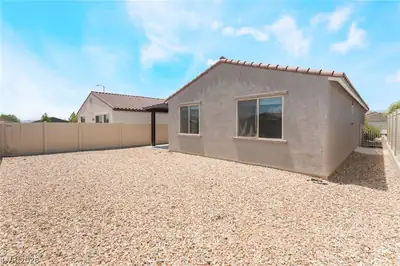 6806 Feather Hill Street, North Las Vegas, NV 89086 Yard