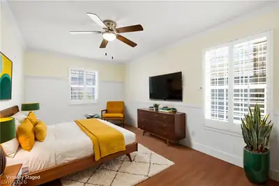 623 I Avenue Bedroom