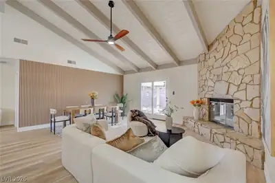 3195 Carmelita Circle, Las Vegas, NV 89121 Living Room