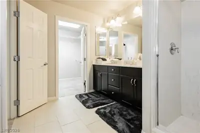 7056 Adler Falls Street, Las Vegas, NV 89118 Primary Bathroom