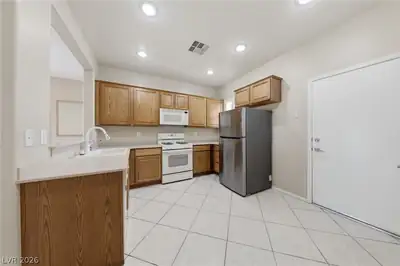 2524 Eclipsing Stars Drive, Henderson, NV 89044 Kitchen