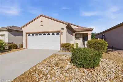 2524 Eclipsing Stars Drive, Henderson