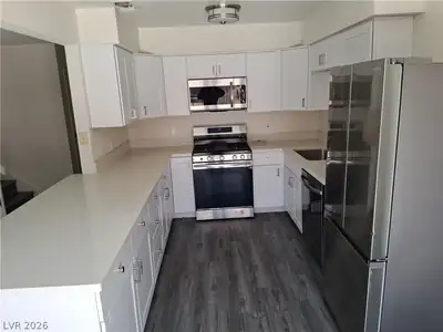 1722 East University Avenue 5 Kitchen