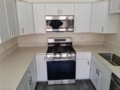 1722 East University Avenue 5 Kitchen
