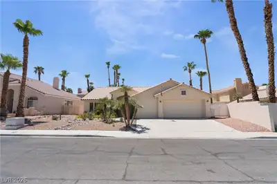 2117 White Falls Street, Las Vegas, NV 89128 Front of Structure