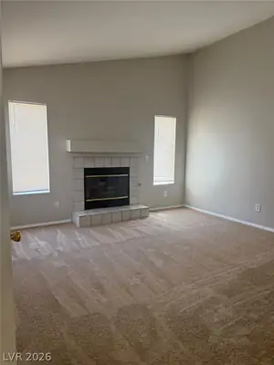 4611 KRISSYLOUISE Way C Living Room