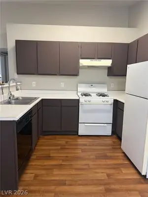 4611 KRISSYLOUISE Way C Kitchen