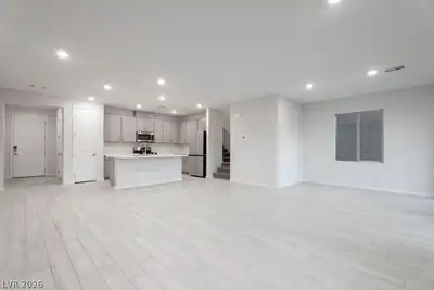11620 Desert Hollow Avenue, Las Vegas, NV 89138 Living Room