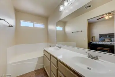 740 Camino Del Ray Primary Bathroom