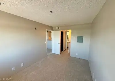 1381 East University Avenue 310 Bedroom