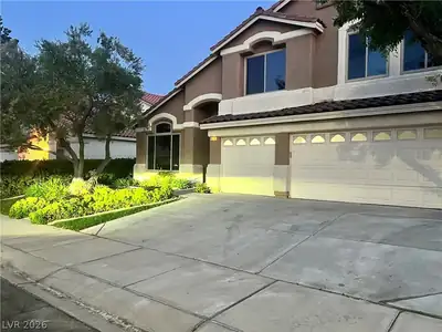 8225 Woodland Prairie Avenue, Las Vegas