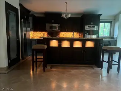 8225 Woodland Prairie Avenue, Las Vegas, NV 89129 Kitchen