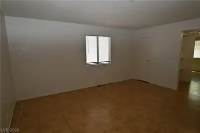 302 Eastminister Court A Living Room