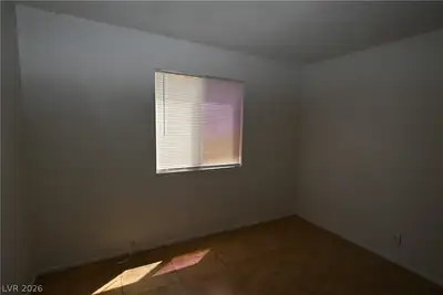 302 Eastminister Court A Primary Bedroom