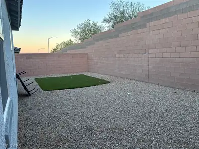 10855 Gentle Crest Avenue, Las Vegas, NV 89166 Yard