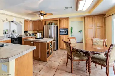 8029 Avalon Mist Street, Las Vegas, NV 89139 Kitchen