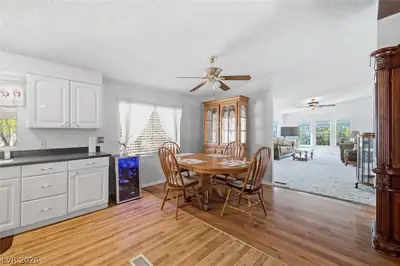 2920 West Charleston Park Avenue Dining Area