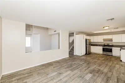 6103 Peach Orchard Road, Las Vegas, NV 89142 Kitchen