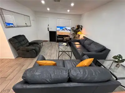 3251 Jericho Street A Living Room