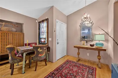 2247 Ramsgate Drive 2247 Dining Area
