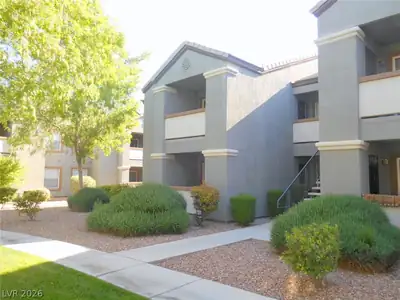 555 SILVERADO RANCH Boulevard 1073 Front of Structure