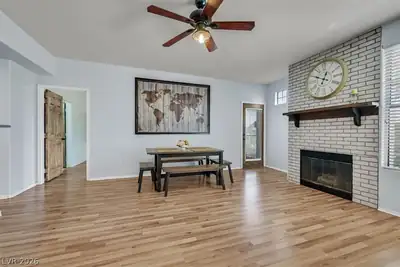 8555 West Russell Road 2069 Dining Area