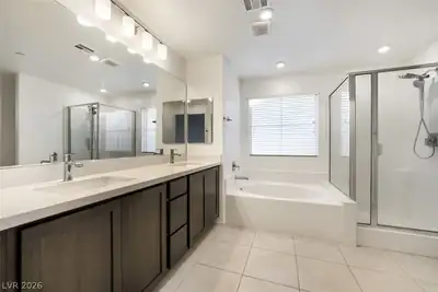 10928 Chipotle Avenue, Las Vegas, NV 89166 Primary Bathroom