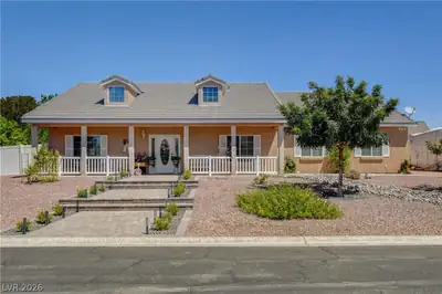 1374 Lake Valley Drive, Logandale