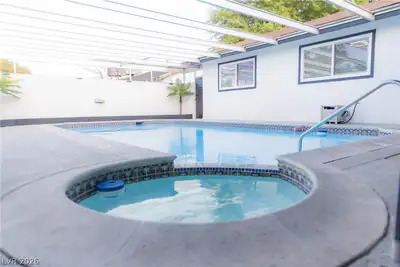 1917 Wengert Avenue, Las Vegas, NV 89104 Pool