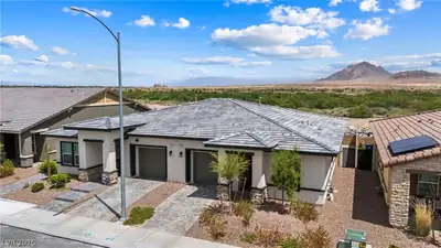 340 Larksong Avenue, Henderson