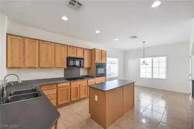2079 Bliss Corner Street, Henderson, NV 89044 Kitchen