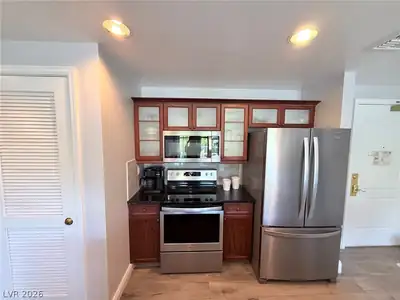30 Strada Di Villaggio 210, Henderson, NV 89011 Kitchen