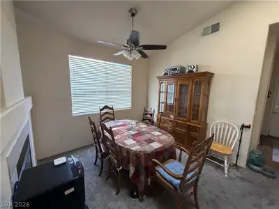 1853 Spangle Drive Yard
