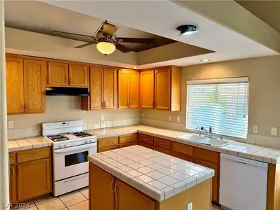1870 Silver Bough Court, Las Vegas, NV 89183 Kitchen