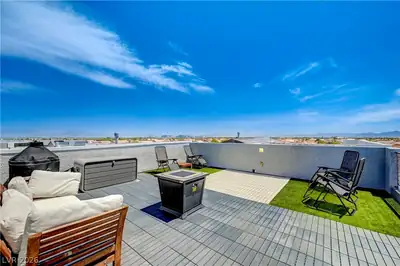 7760 Misty Oaks Avenue, Las Vegas, NV 89113 Patio