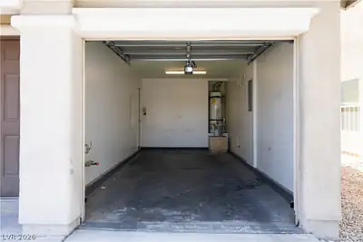 8941 First Lady Avenue, Las Vegas, NV 89148 Garage