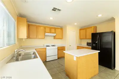 8941 First Lady Avenue, Las Vegas, NV 89148 Kitchen