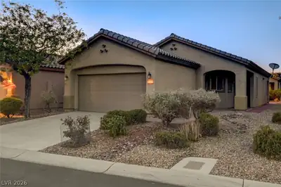 6092 Tokara Avenue Las Vegas, NV 89122