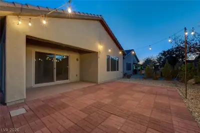 6092 Tokara Avenue Patio