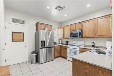2544 Sirius Star Street Kitchen