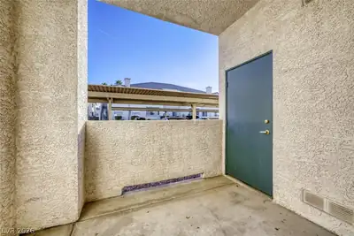 2116 Calville Street 102 Patio