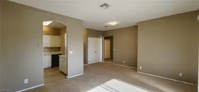 1900 North Torrey Pines Drive 203 Living Room