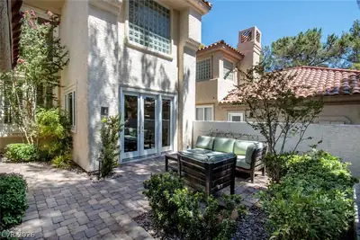 8131 Castle Pines Avenue, Las Vegas, NV 89113 Patio