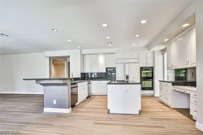 1828 Dolce Drive, Las Vegas, NV 89134 Kitchen