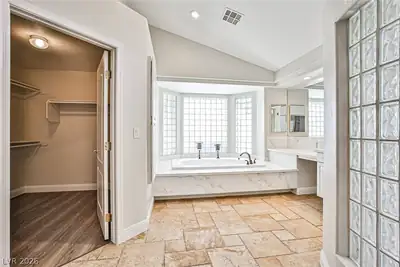 1828 Dolce Drive, Las Vegas, NV 89134 Primary Bathroom