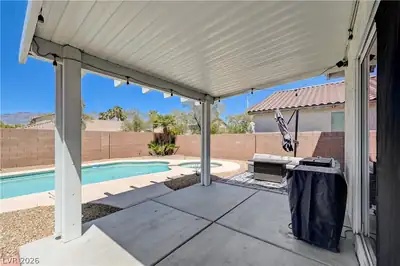 4916 Apache Valley Avenue, Las Vegas, NV 89131 Patio